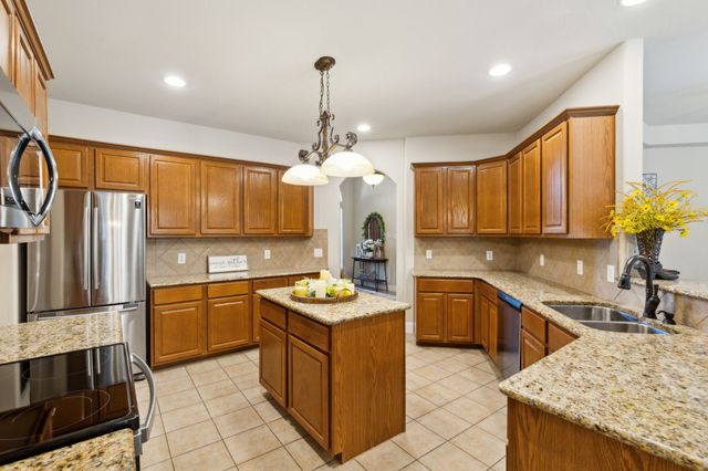 175 Pecan Hollow Circle, Anna, TX 75409