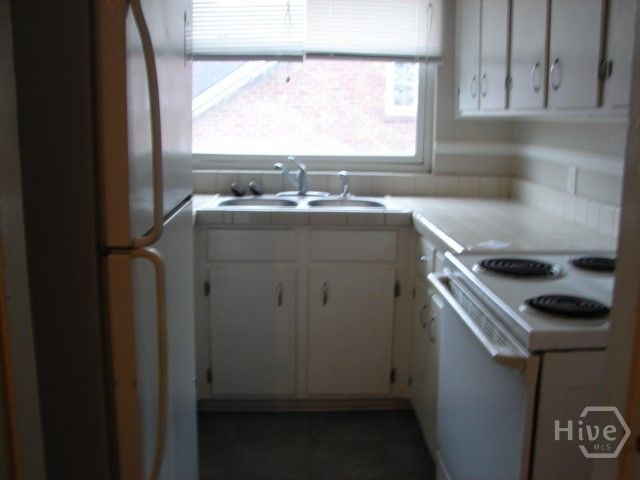 1208 E Victory Drive 2, Savannah, GA 31404