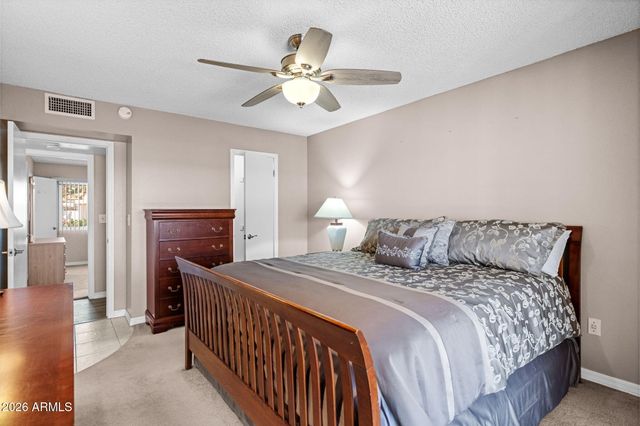 13682 N Garden Court Drive, Sun City, AZ 85351