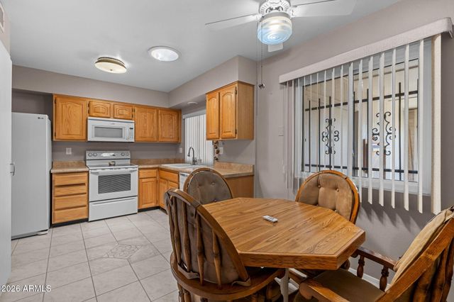 13682 N Garden Court Drive, Sun City, AZ 85351