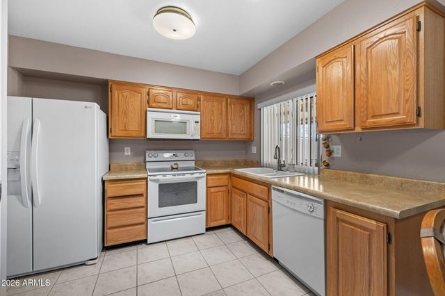 13682 N Garden Court Drive, Sun City, AZ 85351