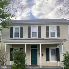 625 WOLFE ST, Fredericksburg, VA 22401