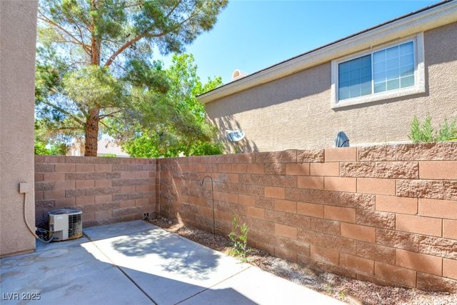 10138 Rocky Tree Street, Las Vegas, NV 89183