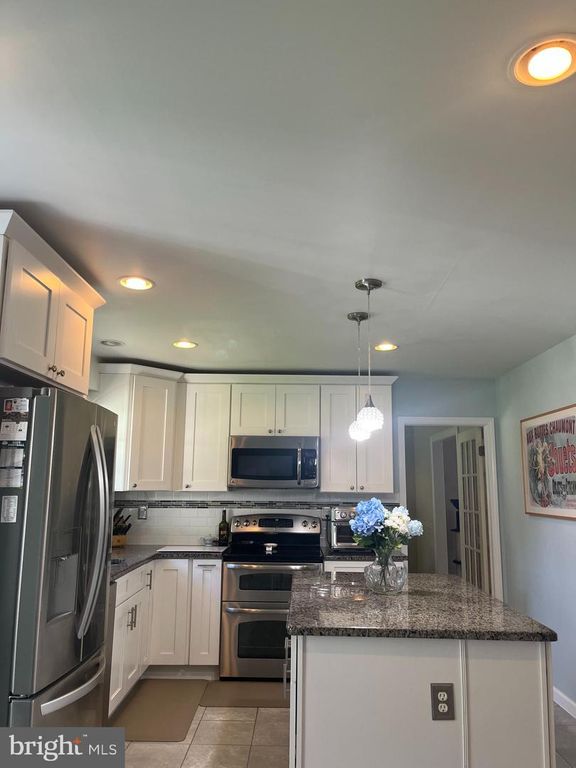 1105 MADISON CT, Warrington, PA 18976