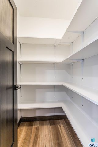 512 Shirley St Street, Harrisburg, SD 57032