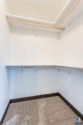 512 Shirley St Street, Harrisburg, SD 57032