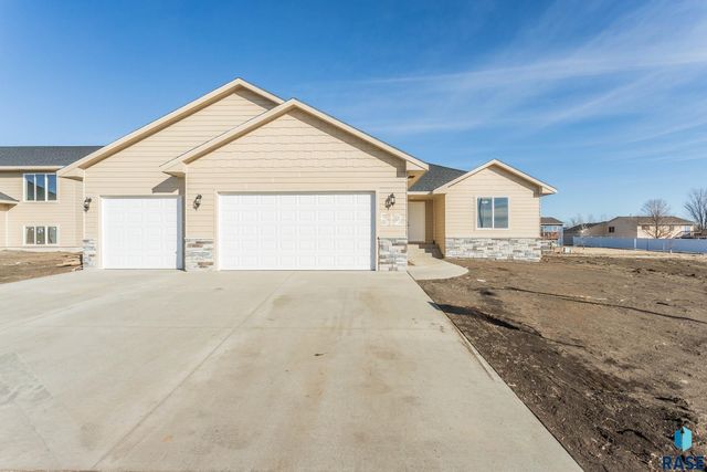 512 Shirley St Street, Harrisburg, SD 57032