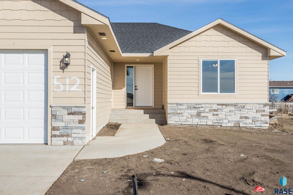 512 Shirley St Street, Harrisburg, SD 57032