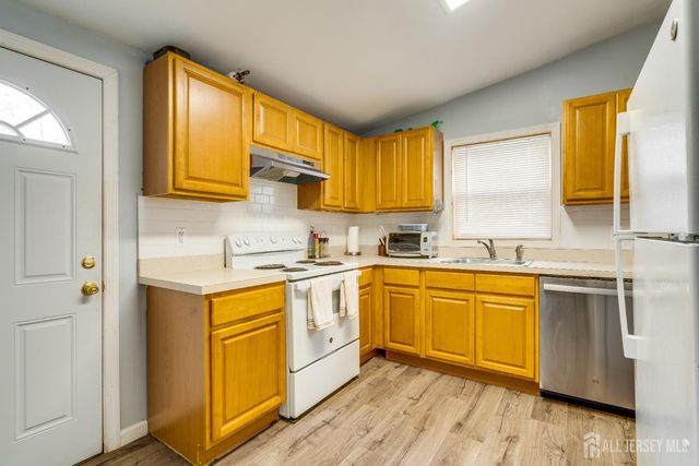 113 Fresh Ponds Road, South Brunswick, NJ 08831