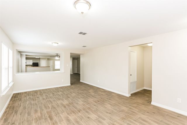 6160 Balcony Lane, Dallas, TX 75241