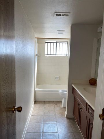 2215 Winter Bay Lane, Houston, TX 77088