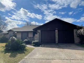 2215 Winter Bay Lane, Houston, TX 77088