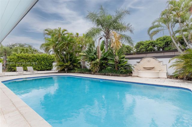 7300 SW 77th Ave, Miami, FL 33143