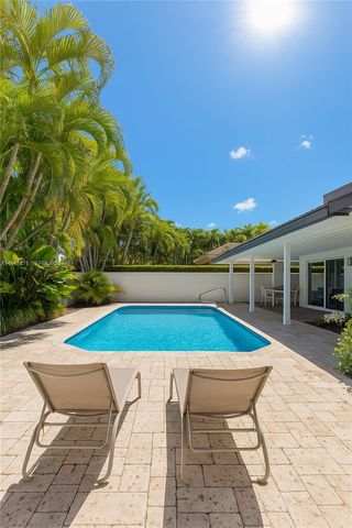 7300 SW 77th Ave, Miami, FL 33143