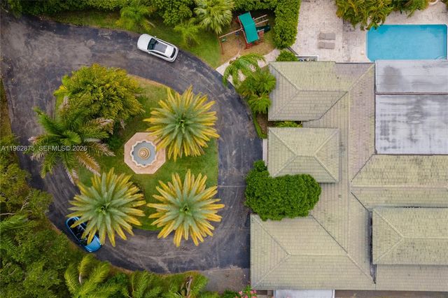 7300 SW 77th Ave, Miami, FL 33143