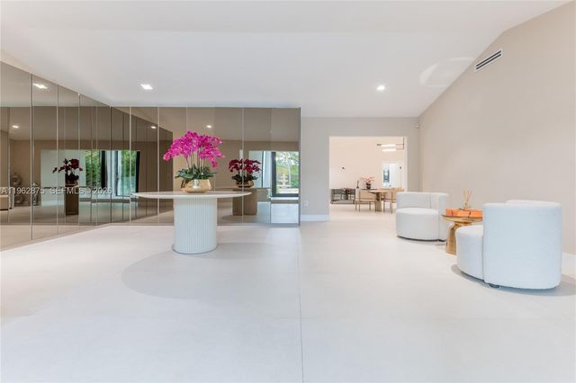 7300 SW 77th Ave, Miami, FL 33143