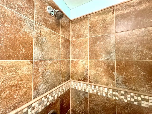 72 Heather Dale, Henrietta, NY 14467