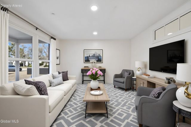 21 Foxhall Drive, Saratoga Springs, NY 12866