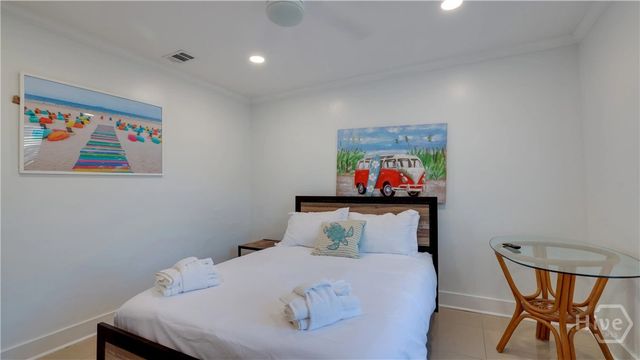 10 17th Place, Tybee Island, GA 31328