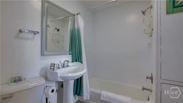 10 17th Place, Tybee Island, GA 31328