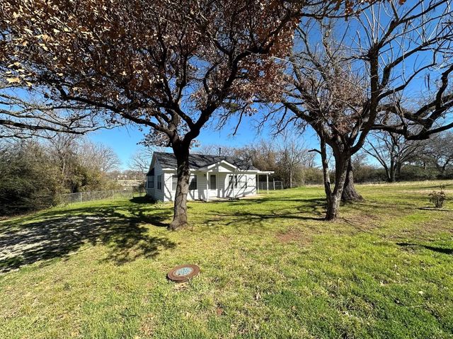 1210 Lindsey Street, Denton, TX 76205