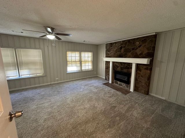 1210 Lindsey Street, Denton, TX 76205