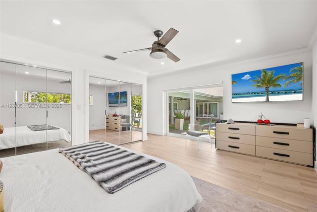 424 Alamanda Drive, Hallandale Beach, FL 33009