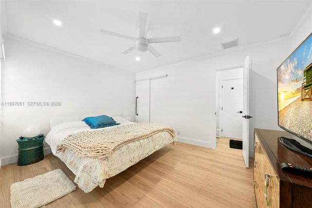 424 Alamanda Drive, Hallandale Beach, FL 33009