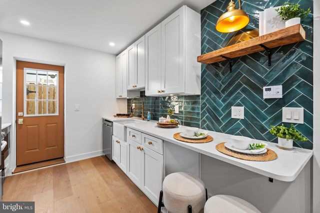 1304 S HICKS ST, Philadelphia, PA 19146