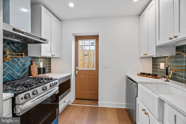 1304 S HICKS ST, Philadelphia, PA 19146