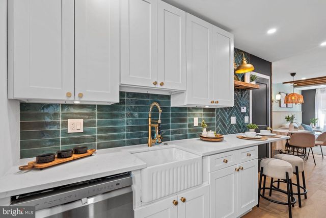 1304 S HICKS ST, Philadelphia, PA 19146