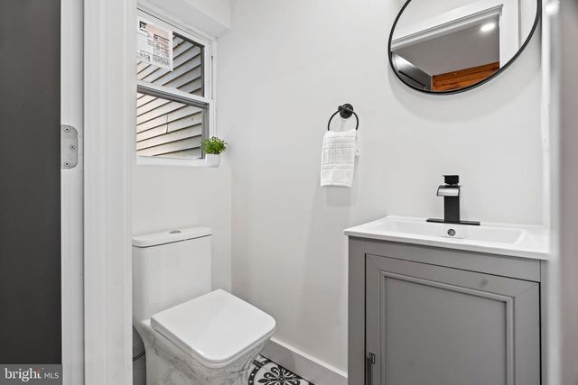 1304 S HICKS ST, Philadelphia, PA 19146