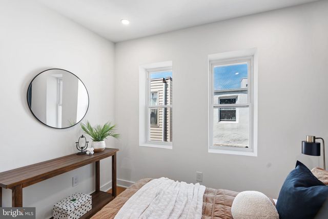 1304 S HICKS ST, Philadelphia, PA 19146