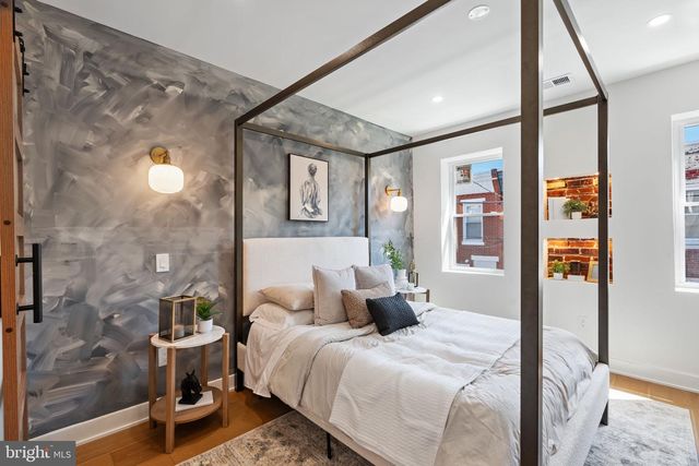 1304 S HICKS ST, Philadelphia, PA 19146