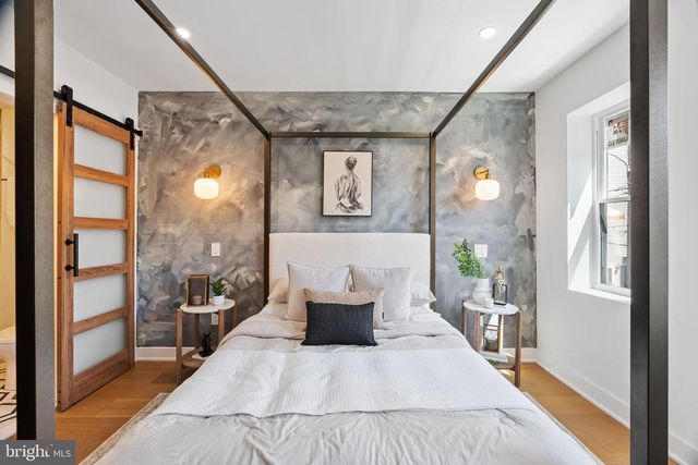 1304 S HICKS ST, Philadelphia, PA 19146