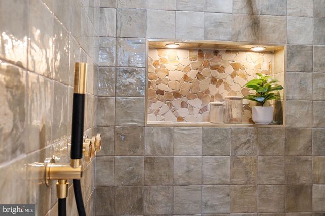 1304 S HICKS ST, Philadelphia, PA 19146