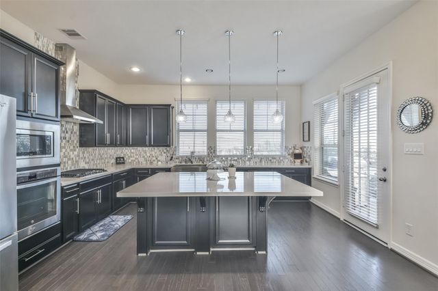 9643 Towne Lake Parkway, Cypress, TX 77433