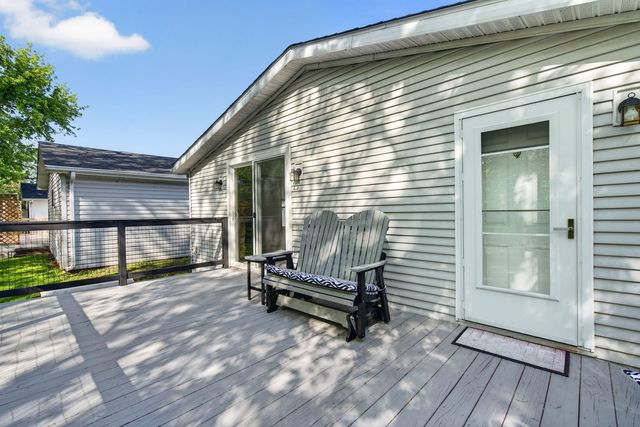 22533 S Woodside Drive, Channahon, IL 60410