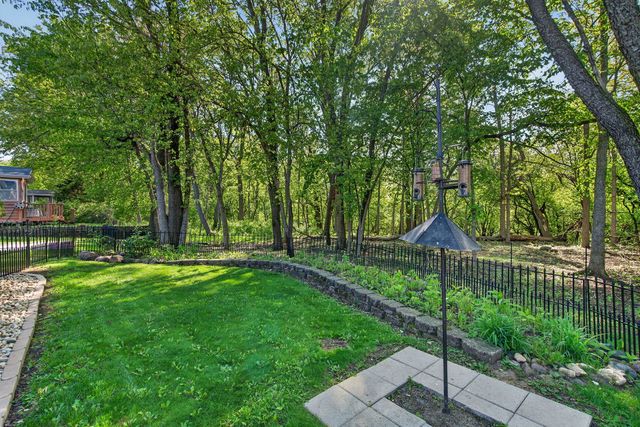 22533 S Woodside Drive, Channahon, IL 60410