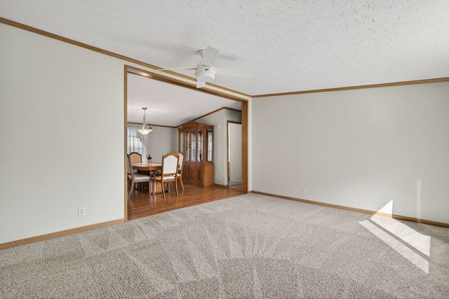 22533 S Woodside Drive, Channahon, IL 60410