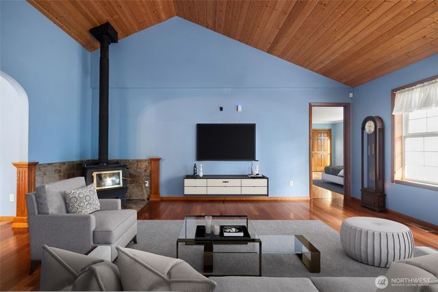 15057 Stevens Road SE, Olalla, WA 98359