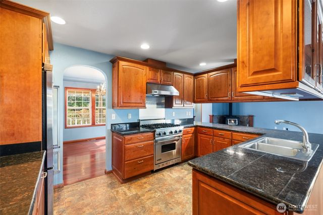 15057 Stevens Road SE, Olalla, WA 98359