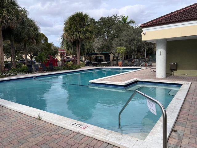 2445 SW 18th Ter 920, Fort Lauderdale, FL 33315