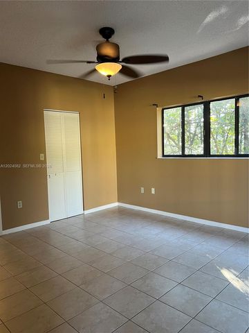 2445 SW 18th Ter 920, Fort Lauderdale, FL 33315