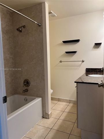 2445 SW 18th Ter 920, Fort Lauderdale, FL 33315