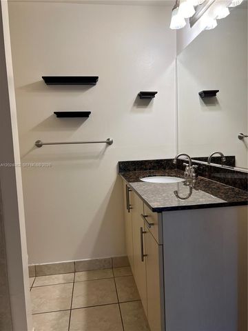 2445 SW 18th Ter 920, Fort Lauderdale, FL 33315