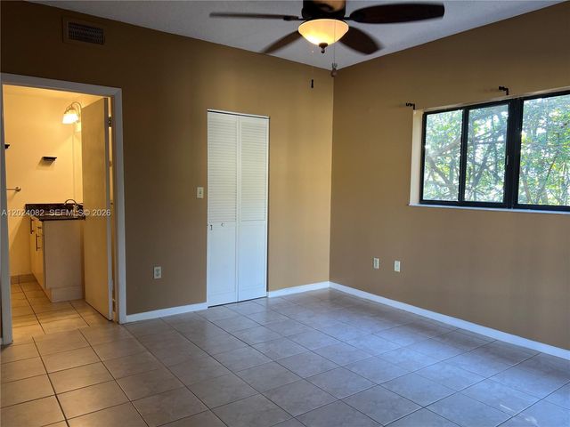 2445 SW 18th Ter 920, Fort Lauderdale, FL 33315