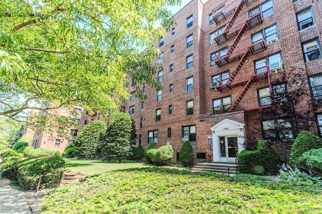 2685 E 7th Street 6M, Brooklyn, NY 11235