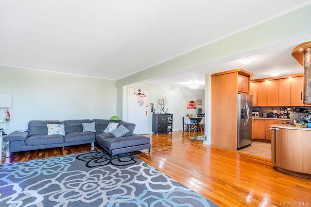 2685 E 7th Street 6M, Brooklyn, NY 11235