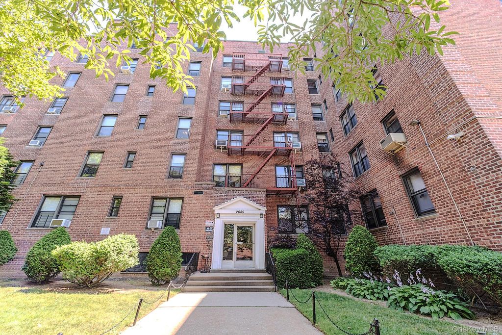 2685 E 7th Street 6M, Brooklyn, NY 11235